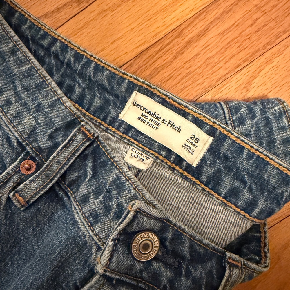 Abercrombie & Fitch Light Blue Flare Jeans - Picture 2 of 3
